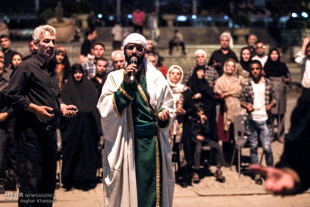 برپایی مجالس تعزیه در محوطه تئاتر شهر