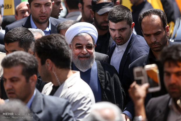 حضور حسن روحانی رئیس جمهور در راهپیمایی روز جهانی قدس