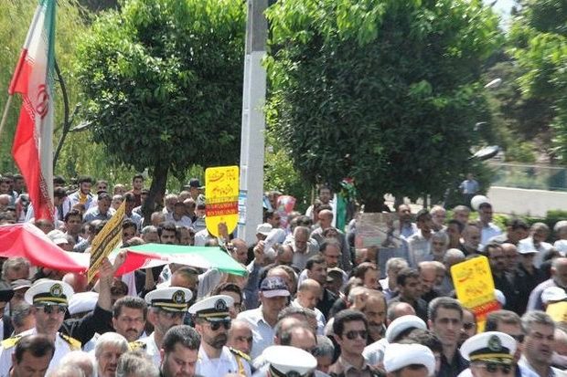 ایران خط مقدم جبهه حق است