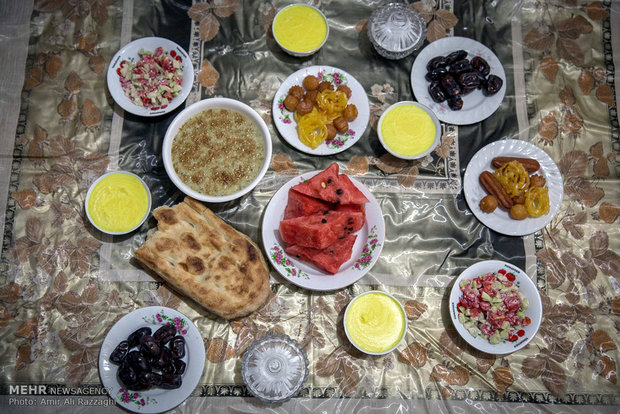 رژیم غذایی ماه رمضان باید ساده باشد/ روزه بی سحری توصیه نمی شود
