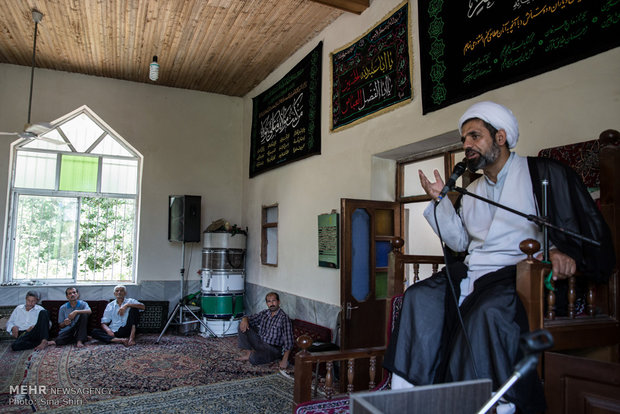 حجت الاسلام محرمعلي شيخ حسيني - مبلغ مذهبی در روستای خشكبيجار گيلان