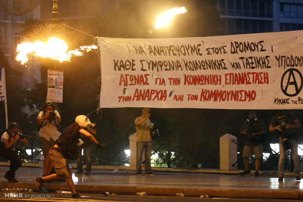 اعتراضات آتشین در یونان