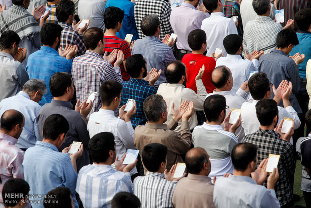 Eid al-Fitr Prayers led by Ayat. Khamenei in Tehran