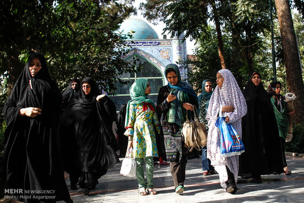 نماز عید فطر در آستان امامزاده ابوالحسن(ع) شهرری