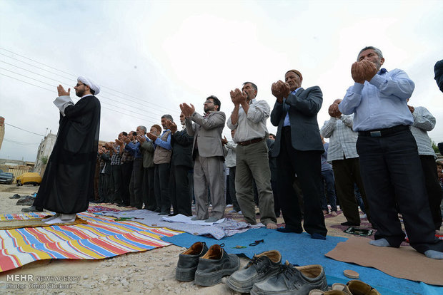 اقامه نماز عید سعید فطر در روستای چناران - بجنورد / امید شکری