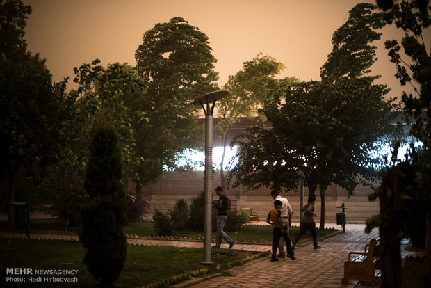 Storm hits Tehran