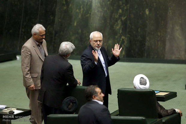 Zarif, Salehi attend Parliament’s open session