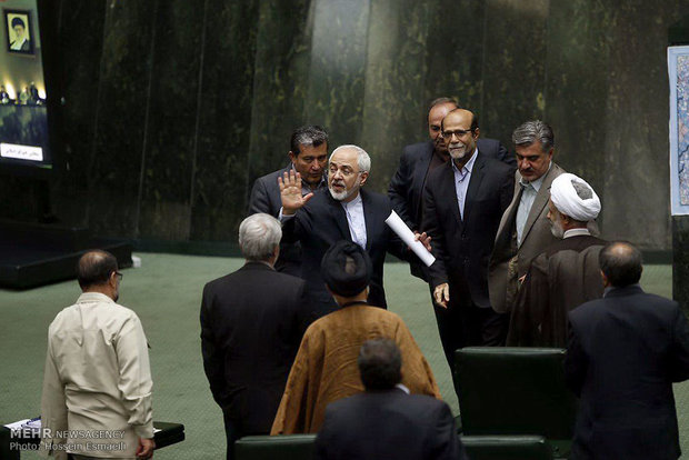 Zarif, Salehi attend Parliament’s open session