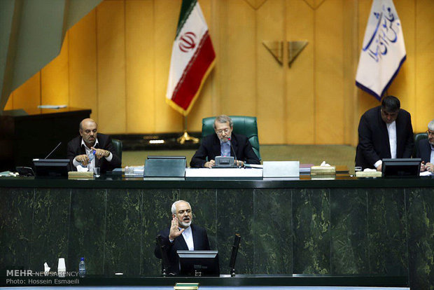ایرانی پارلیمنٹ میں معاہدہ کا متن پیش
