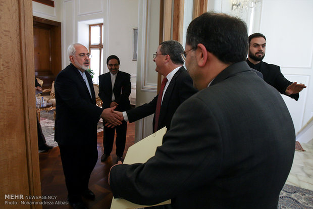 Zarif meets Swiss FM secretary