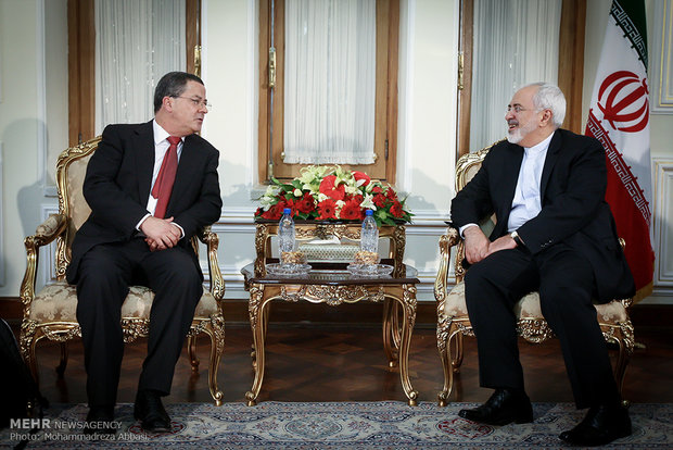 Zarif meets Swiss FM secretary