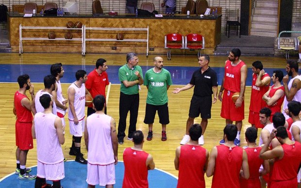 ملی پوشان بسکتبال با سفیر ایران در اردن دیدار کردند