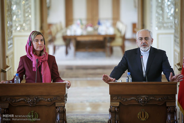 ظريف : الشعب الايراني يشعر بالقلق حيال الثقة بالغرب
