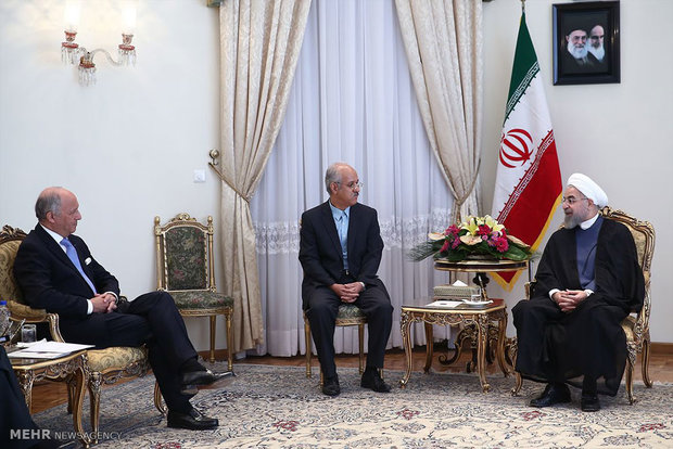 لقاء وزير الخارجية الفرنسي مع رئيس الجمهورية الاسلامية الايرانية 