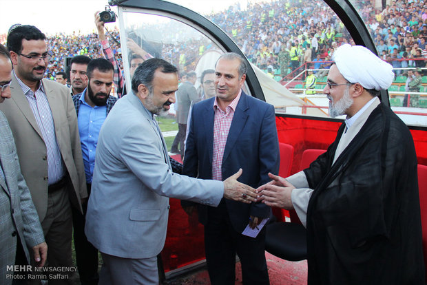 دیدار تیم های فوتبال استقلال و سیاه جامگان مشهد
