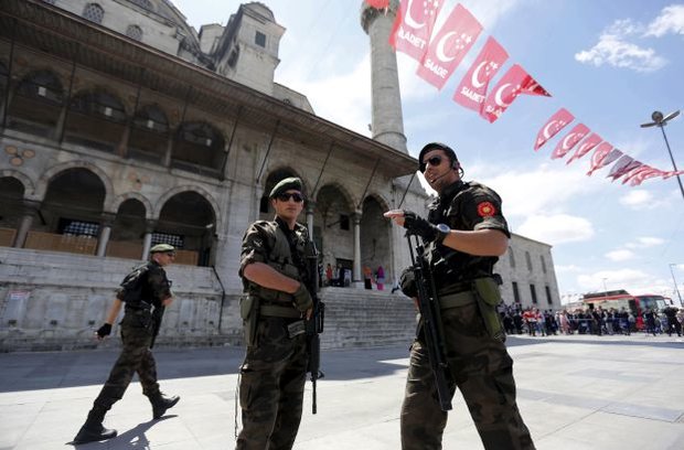 ترکی میں بم دھماکے میں 5 پولیس اہلکار ہلاک