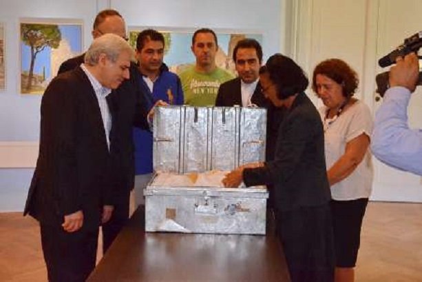 Italy returns Iran’s stolen antiques 