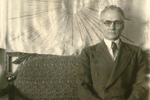 روایت کارگردان «تئوریسین خشونت»از «دیکتاتوری خرد»/تناقضهای کسروی