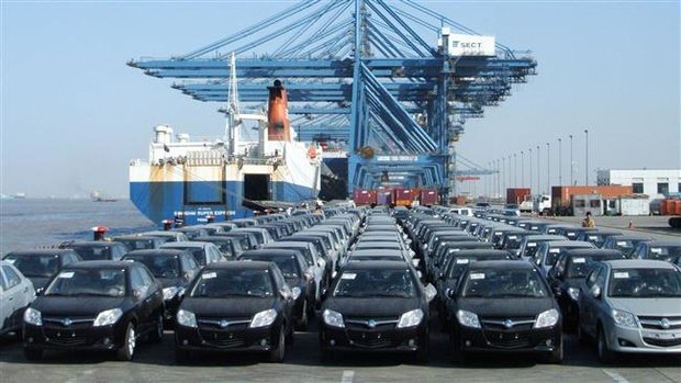 Iran drops auto imports by 55%