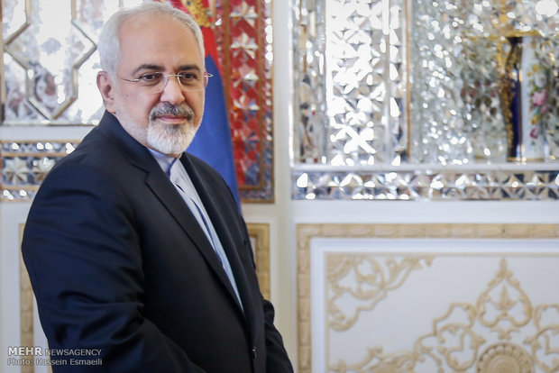 ظريف:  غاية المفاوضات صيانة كرامة الشعب الإيراني