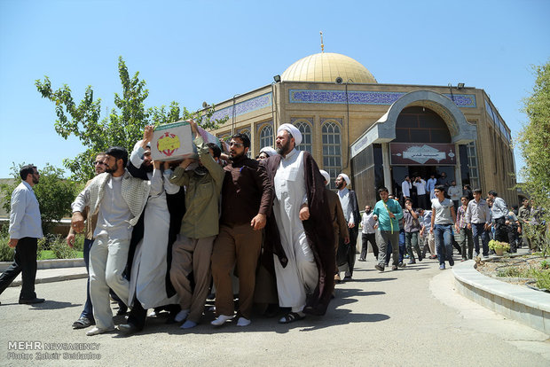 مراسم وداع با پیکر روحانی شهید محمد شیخ‌ شعاعی