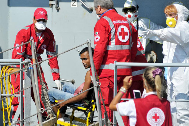 نجات مهاجران غیرقانونی در آبهای مدیترانه