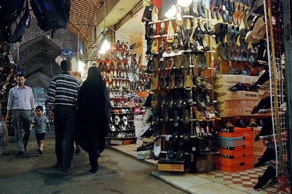 هجوم ترک‌ها و چینی‌ها به بازار کفش/ صنعت سنتی تبریز به خطر افتاد