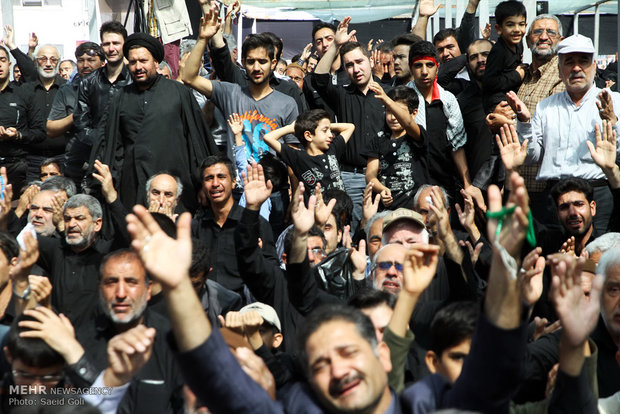 Martyr divers' funeral in Mashhad