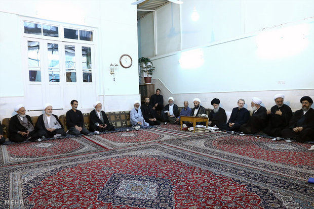 حضور رئیس مجلس شورای اسلامی در مراسم عزاداری شهادت امام صادق(ع)