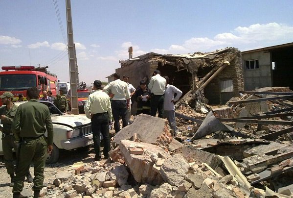 سه کشته و دو زخمی در پی انفجار کارگاه فشفشه سازی در تبریز