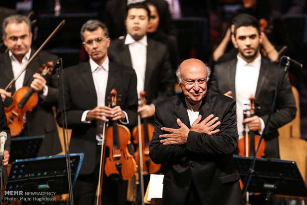 Iran national orchestra performance
