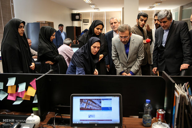 زيارة وزير الاتصالات وتقنية المعلومات محمود واعظي لوكالة مهر 