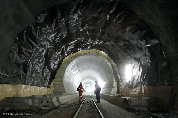 تونل کبیرکوه منجر به اتصال غرب کشور به بنادر جنوب می شود