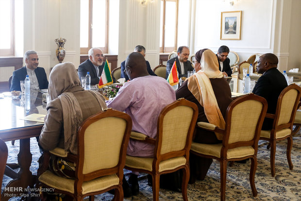 Iran, Ghana FMs hold meeting