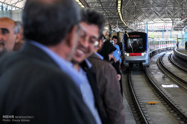 فاز سه خط یک قطار شهری تبریز از امروز مسافرگیری می‌کند