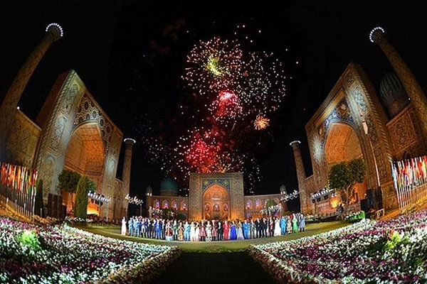 سمرقند ازبکستان این روزها میزبان جشنواره ترانه‌های شرق است