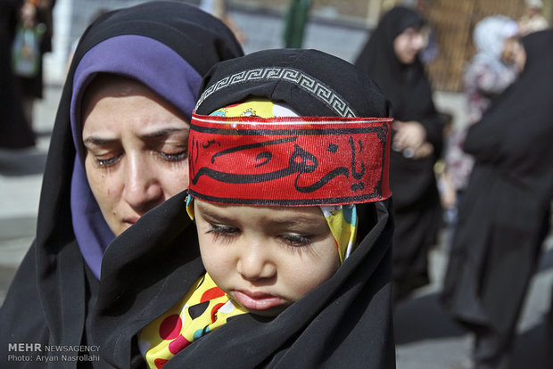  استقبال از پیکر ۱۷ شهید گمنام هشت سال دفاع مقدس در سنندج