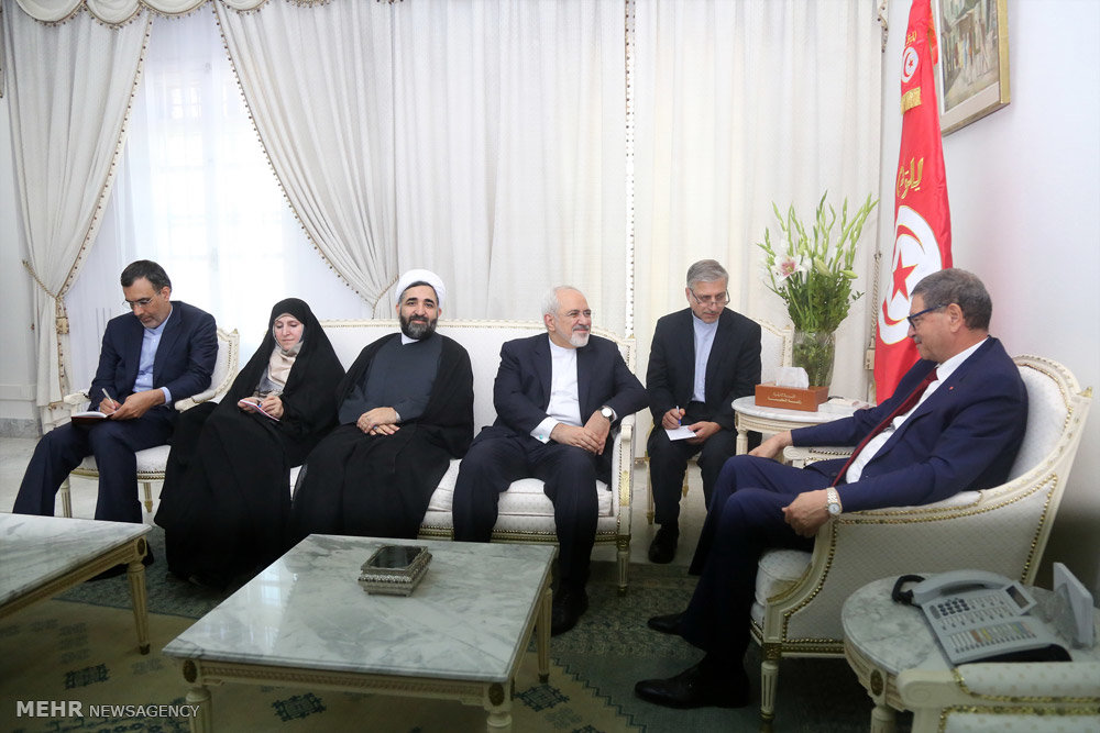 وزير الخارجية الايراني يلتقي نظيره التونسي ورئيس وزراء تونس خارجه تونس