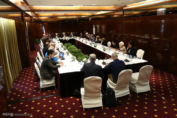 جلسه رئیس مجلس شورای اسلامیی با منتخب رسانه های آمریکایی