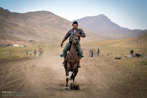 National festival of nomads in Sepidan