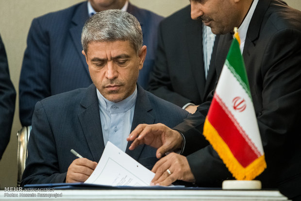 دیدار وزرای امور اقتصاد و دارایی ایران و عراق