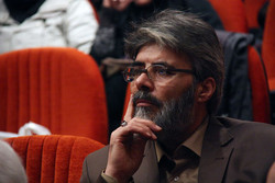منصور انوری رمانی پنج جلدی درباره عاشورا می‌نویسد
