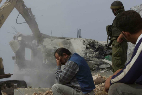 ۱۳ هزار  منزل فلسطینی در کرانه باختری تخریب می‌شوند