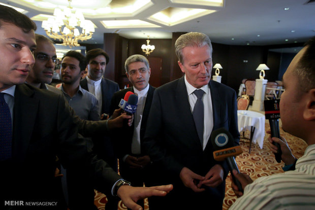 Iran, Austria economy ministers visit