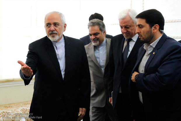 Iran FM Zarif, Iraqi Speaker al-Jabouri meet