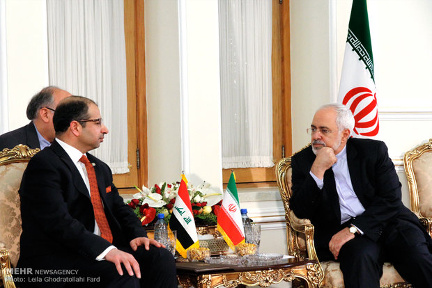 رئيس مجلس النواب العراقي يلتقي وزير الخارجية الايراني