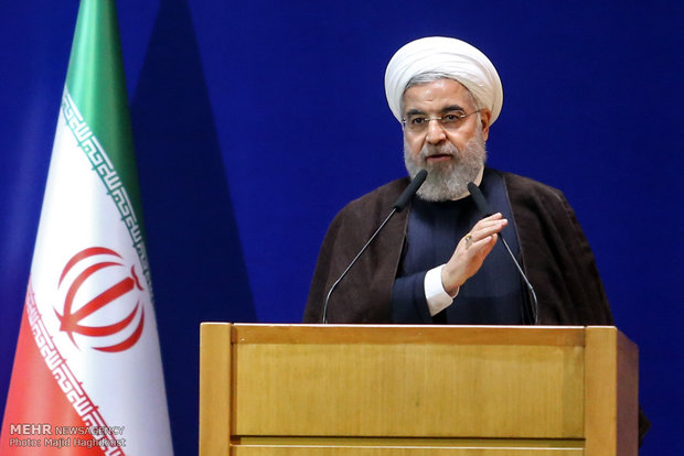 روحاني : الضغوط والعقوبات زادت عزيمة شعبنا