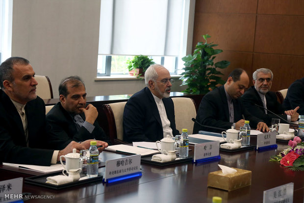 محادثات وزير الخارجية الايراني مع المسؤولين الصينيين
