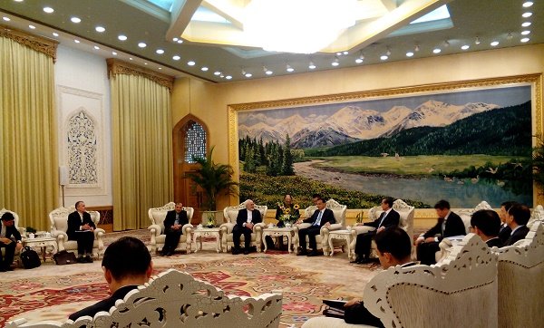 ظریف با نخست وزیر چین دیدار کرد/ ابراز امیدواری برای اجرای برجام