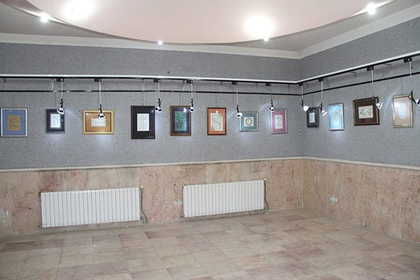 نمایشگاه خوشنویسی هنرمندان روستای زیاران افتتاح ‌شد